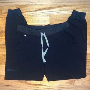 FIGS Zamora Joggers- Black-size M